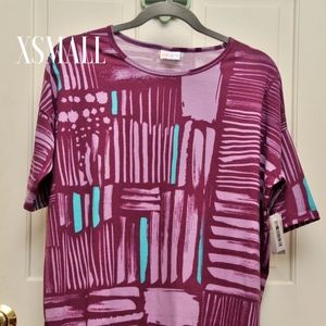 LuLaRoe Irma - NWT - w/ leggings (OS) //OUTFIT -XS